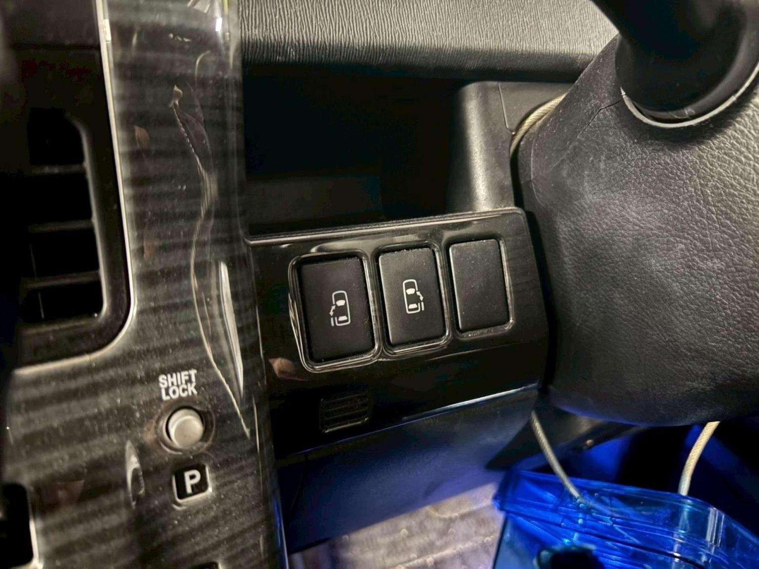 2010 TOYOTA VOXY 2010 TOYOTA VOXY