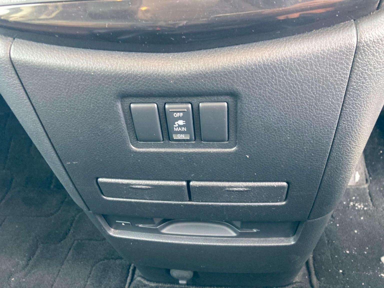 2012 NISSAN ELGRAND 2012 NISSAN ELGRAND