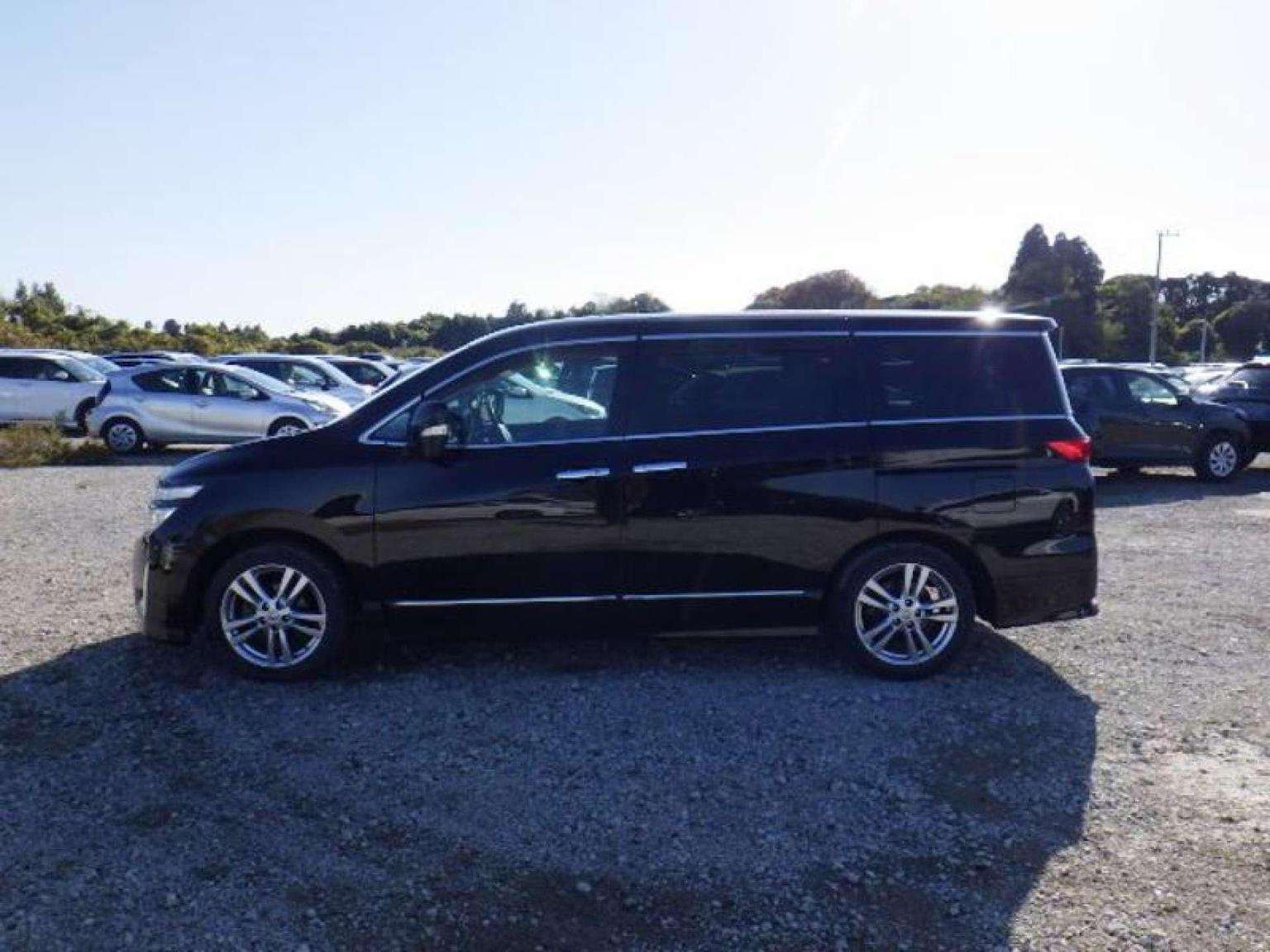 2010 NISSAN ELGRAND 2010 NISSAN ELGRAND