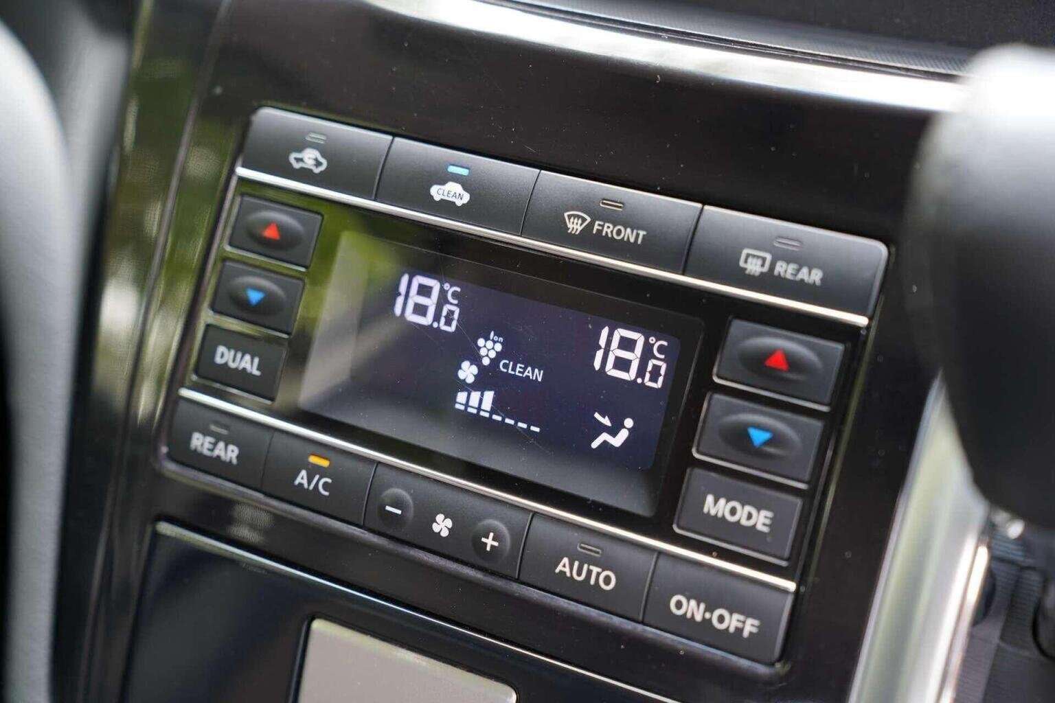 2011 NISSAN ELGRAND 2011 NISSAN ELGRAND