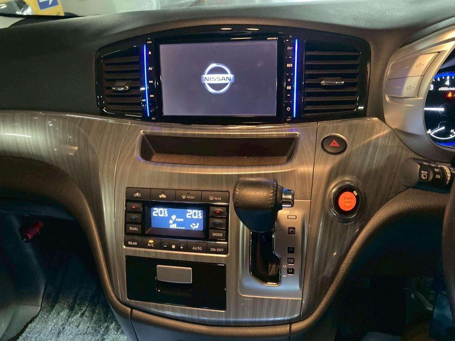 2015 NISSAN ELGRAND 2015 NISSAN ELGRAND