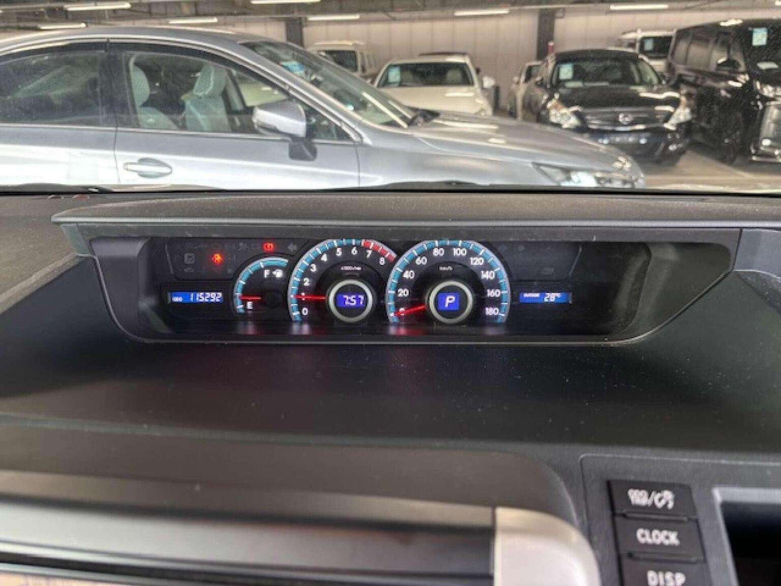 2012 TOYOTA VOXY 2012 TOYOTA VOXY