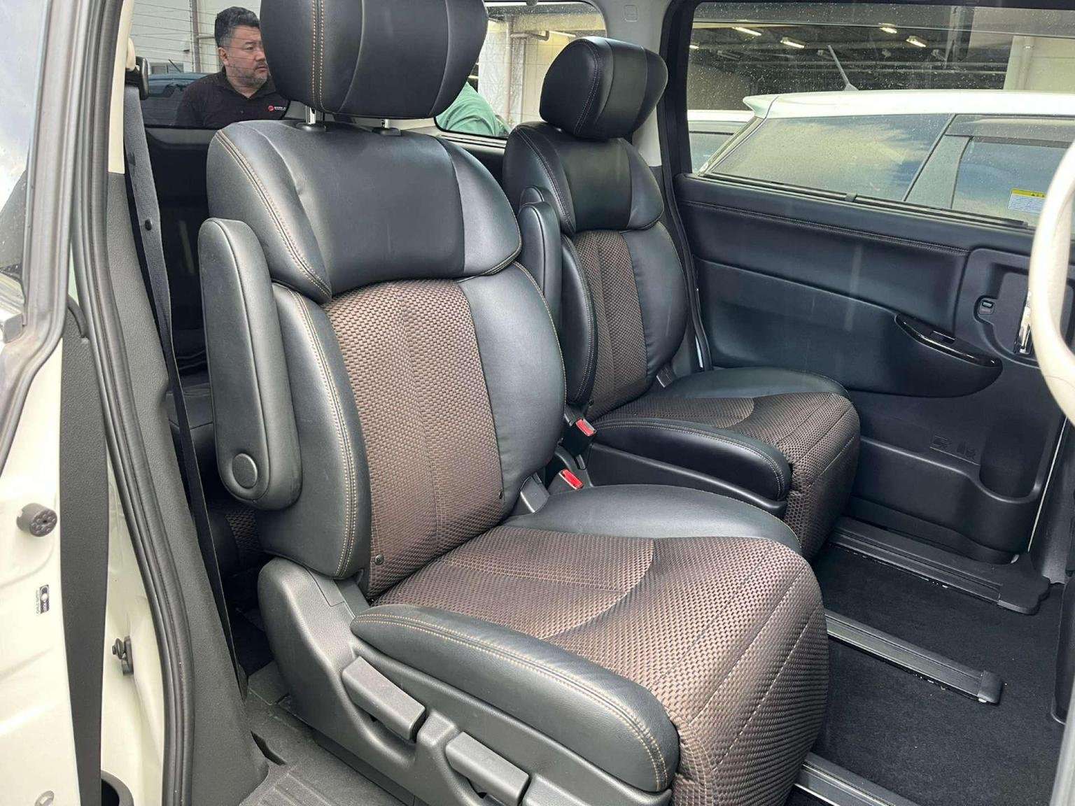 2012 NISSAN ELGRAND 2012 NISSAN ELGRAND