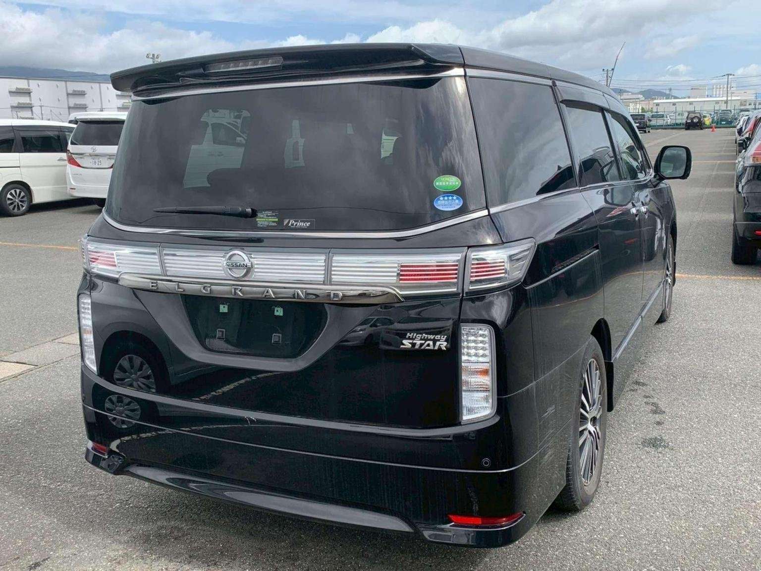 2014 NISSAN ELGRAND 2014 NISSAN ELGRAND