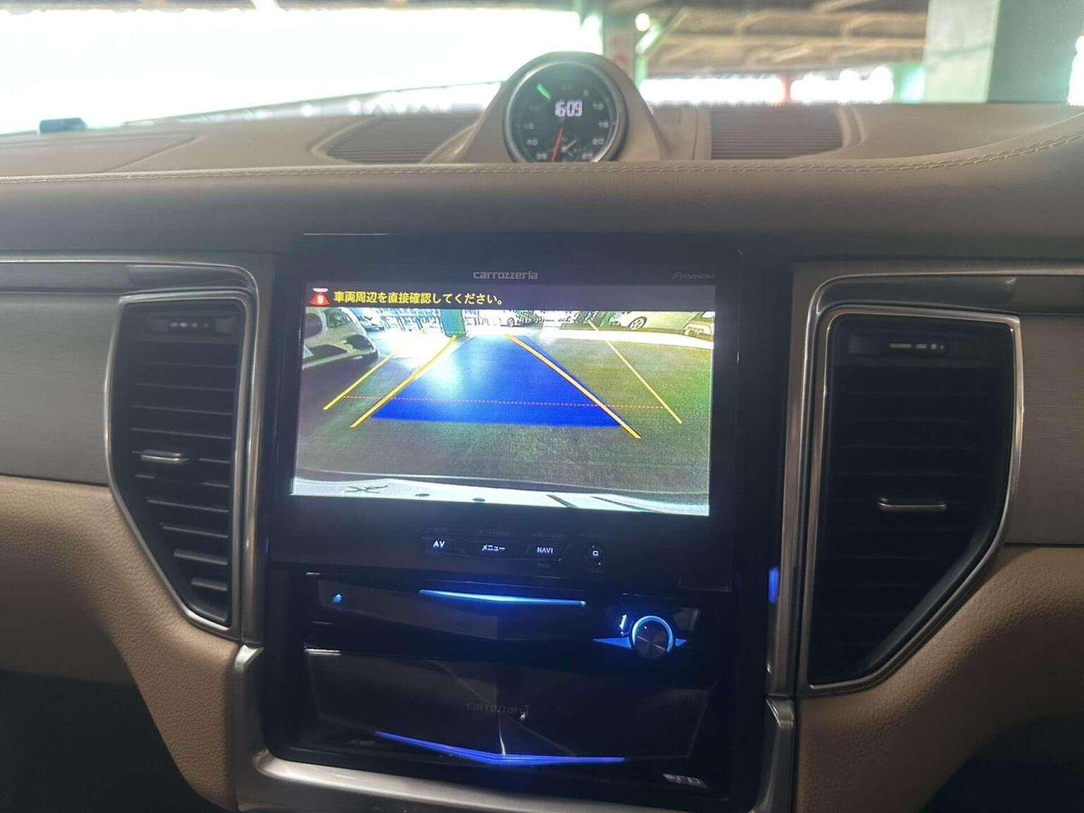 2015 PORSCHE MACAN 2015 PORSCHE MACAN