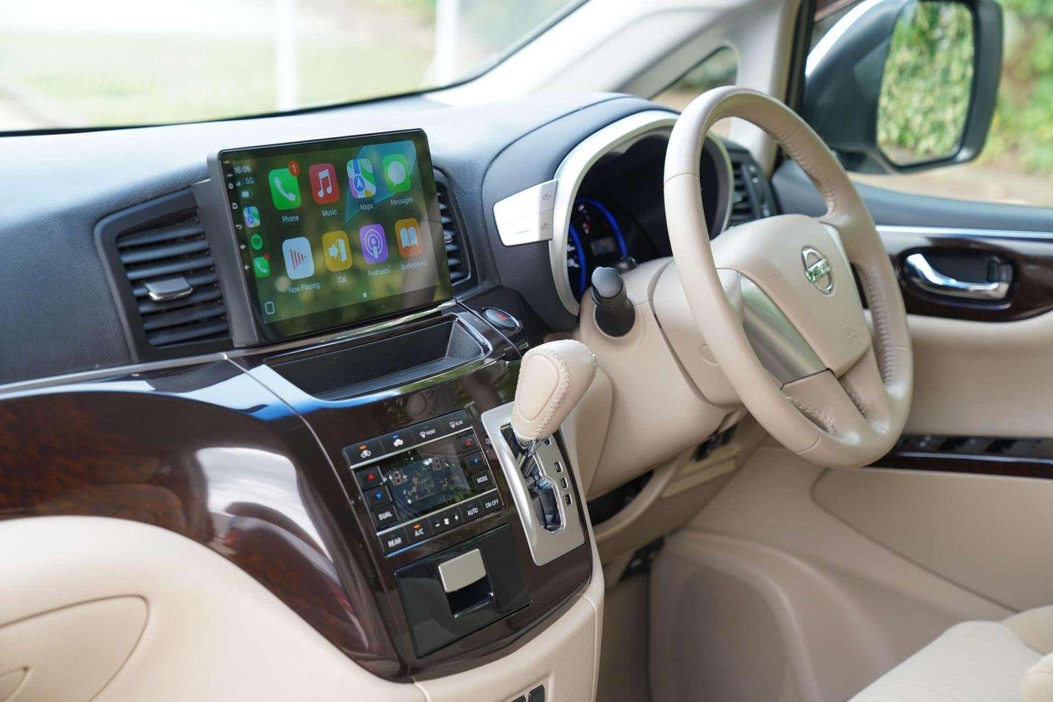 2011 NISSAN ELGRAND 2011 NISSAN ELGRAND