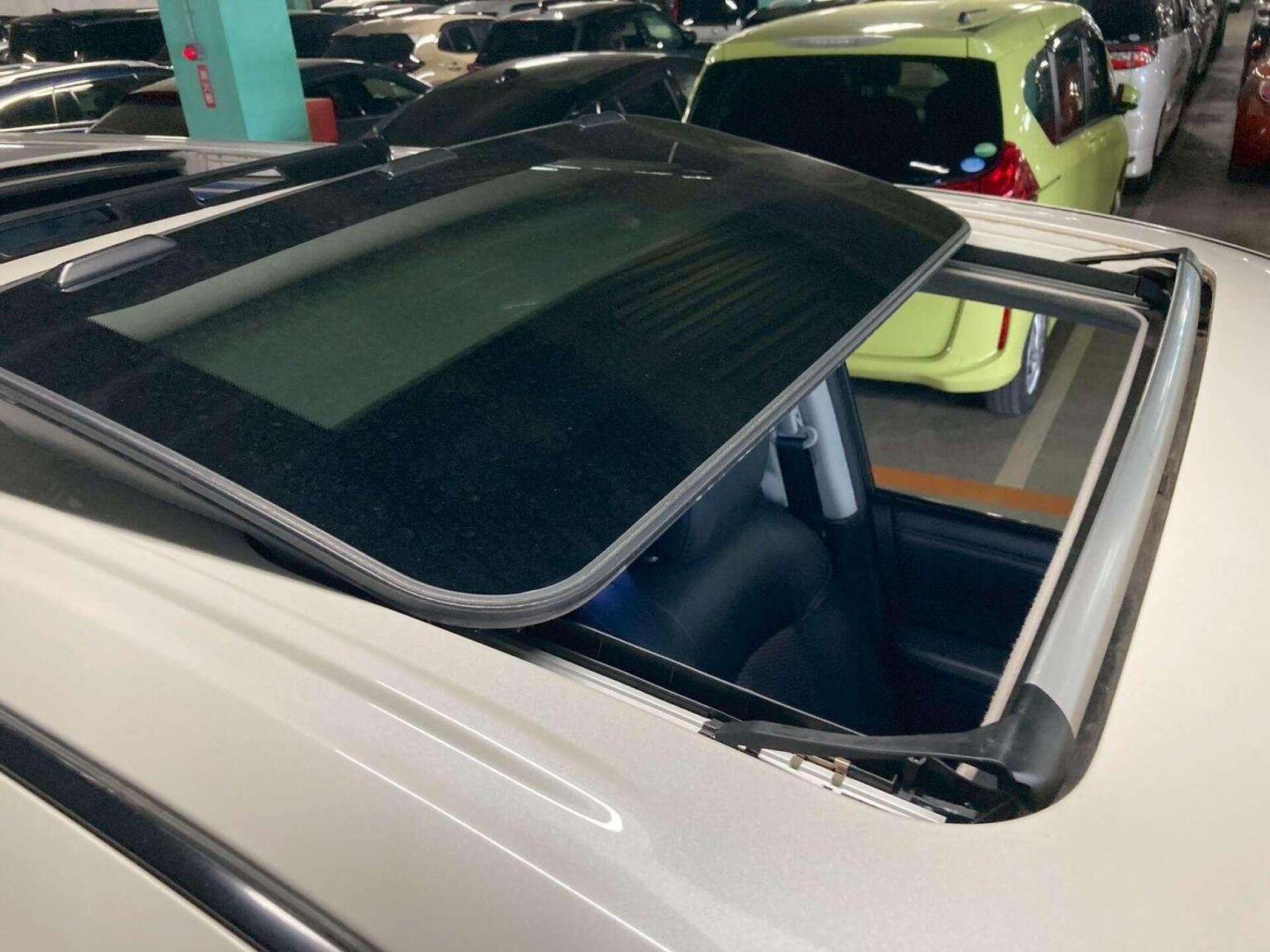 2010 NISSAN ELGRAND 2010 NISSAN ELGRAND