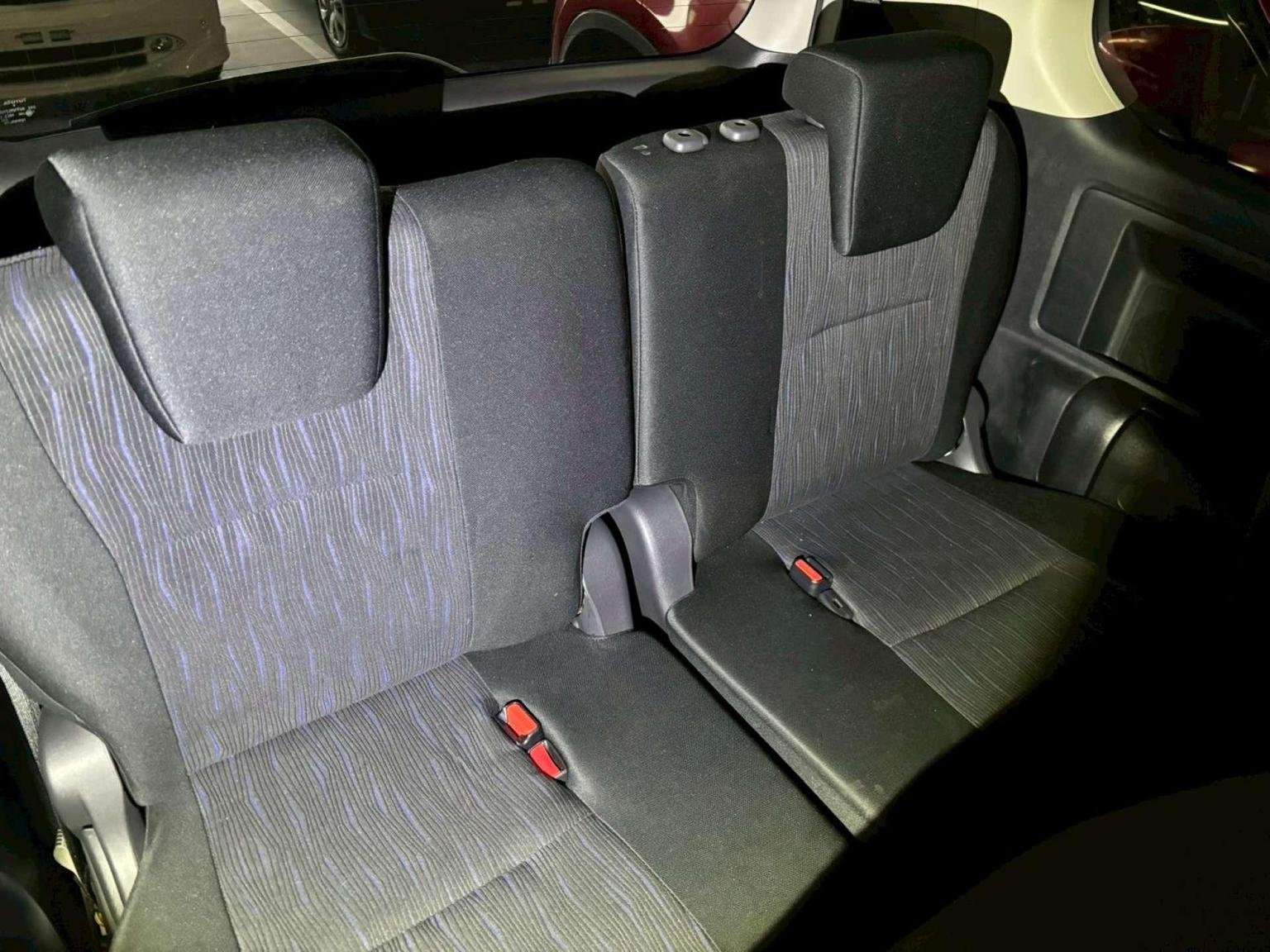 2010 TOYOTA VOXY 2010 TOYOTA VOXY