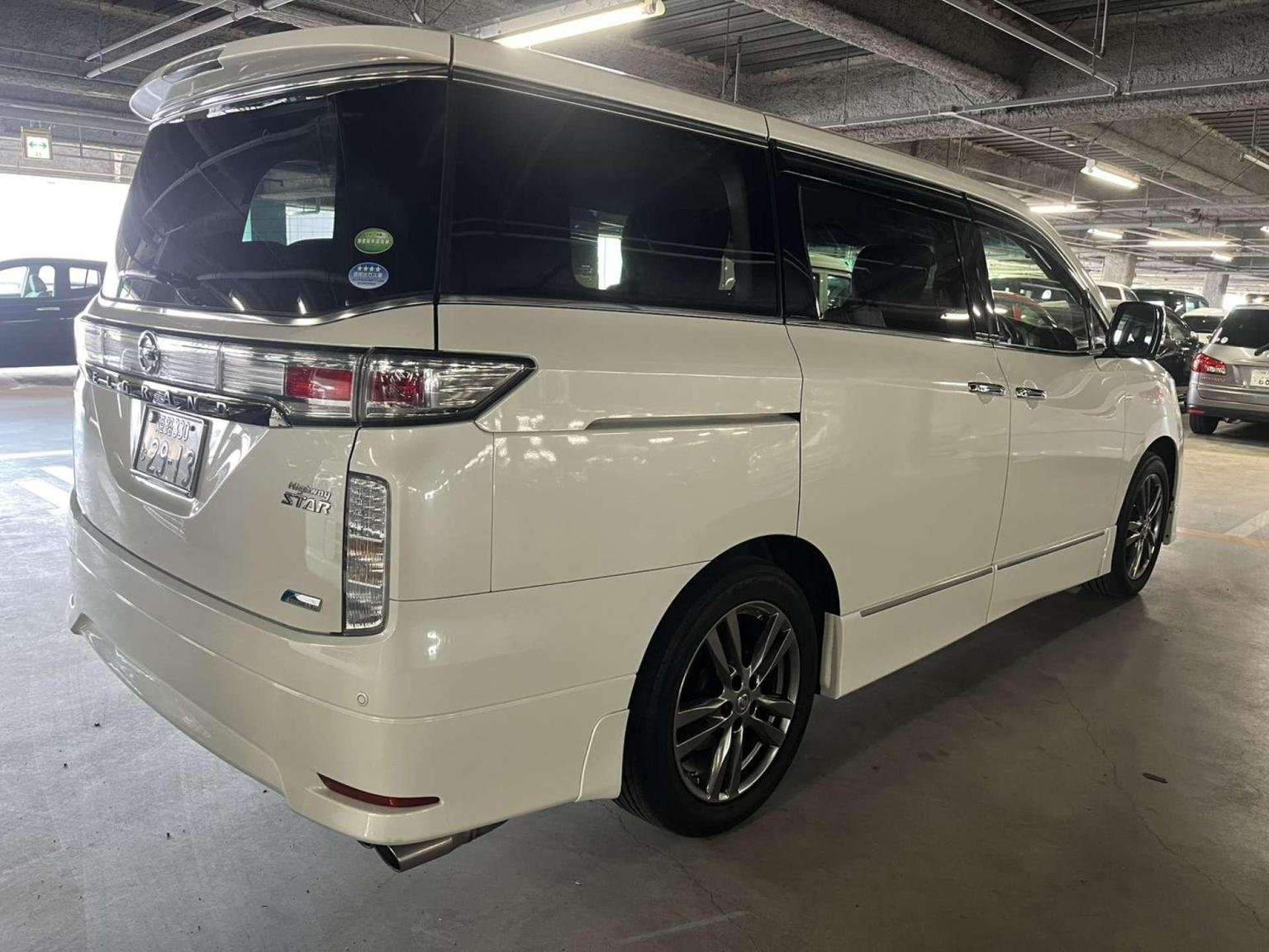 2012 NISSAN ELGRAND 2012 NISSAN ELGRAND