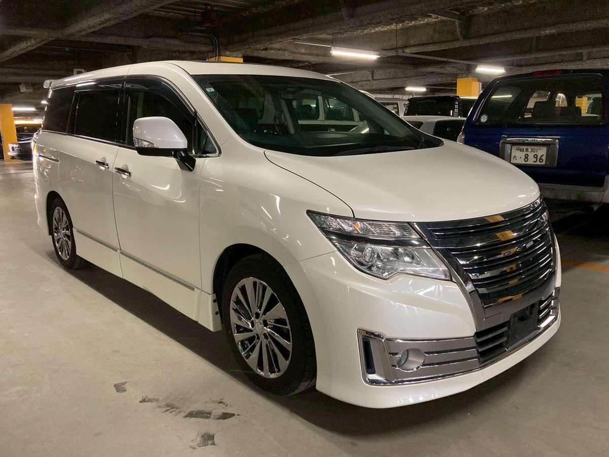 Check out this Nissan Elgrand 2015 Petrol Automatic