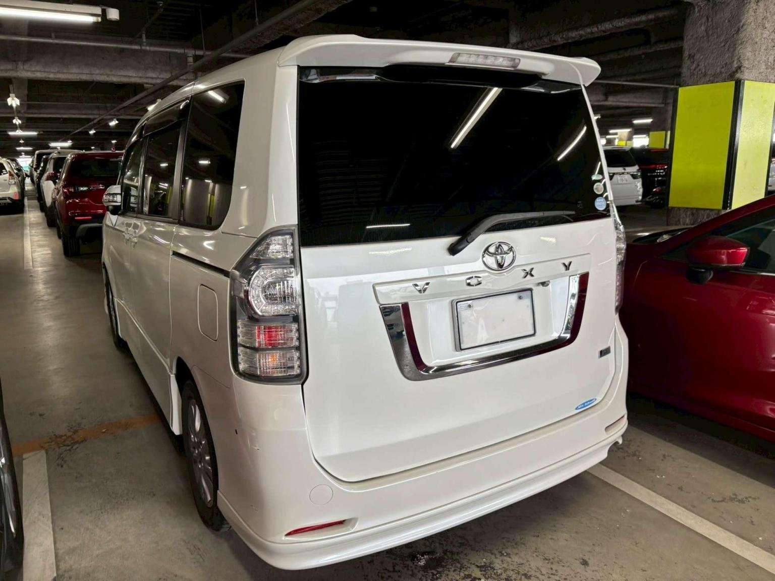 2010 TOYOTA VOXY 2010 TOYOTA VOXY