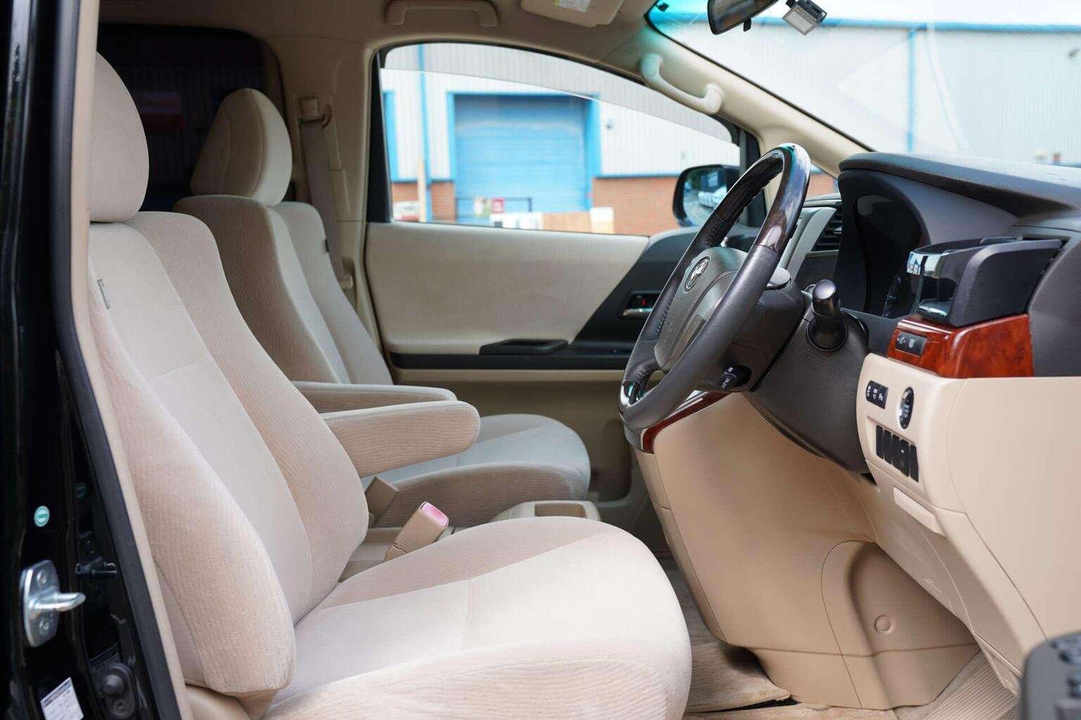 2010 TOYOTA ALPHARD 2010 TOYOTA ALPHARD