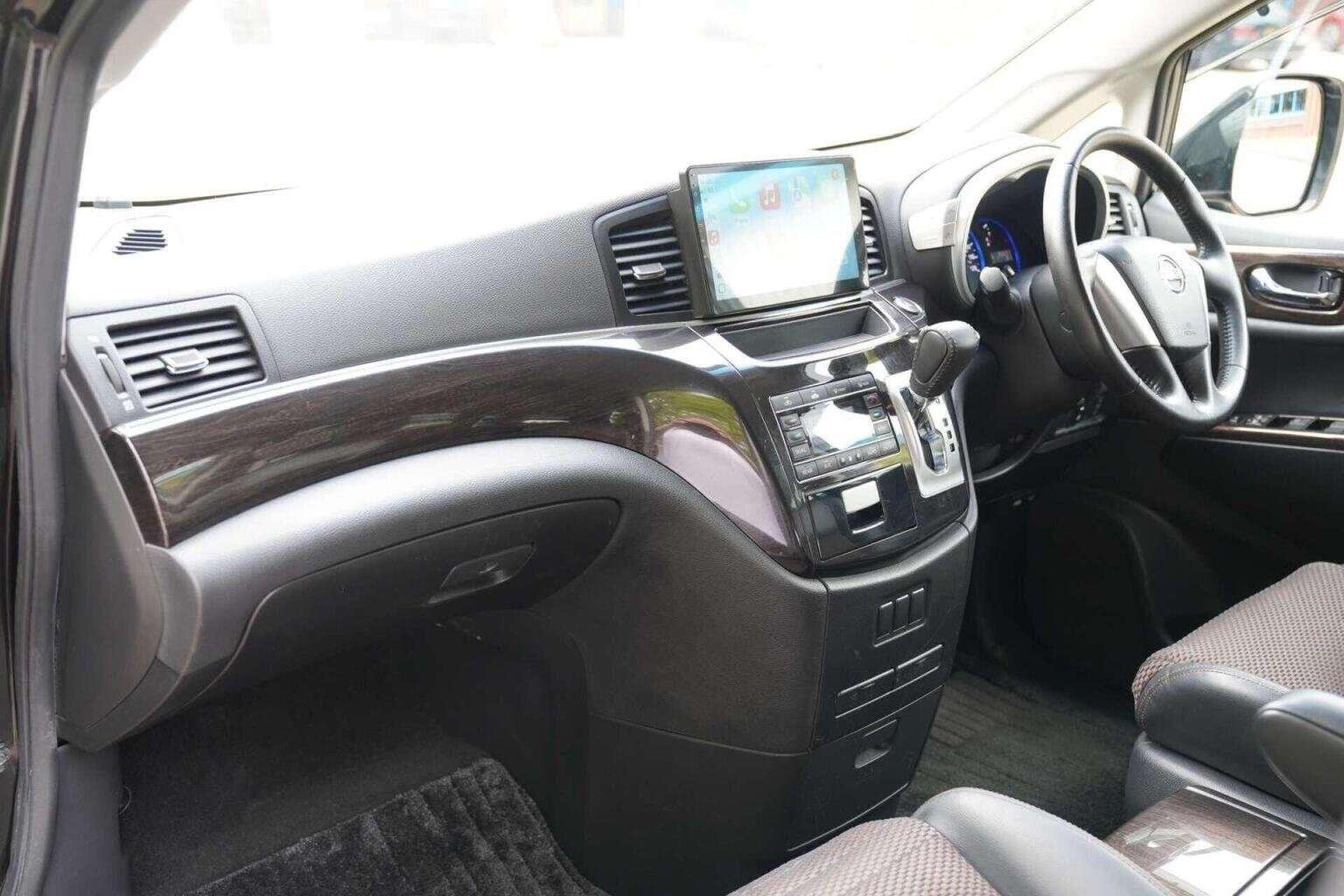 2011 NISSAN ELGRAND 2011 NISSAN ELGRAND