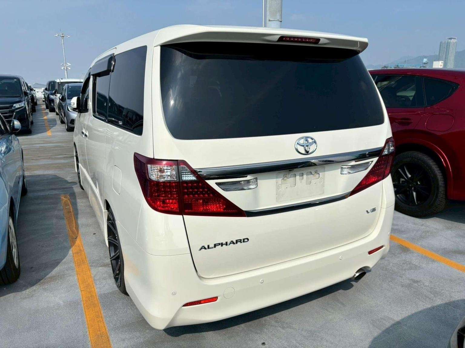 2013 TOYOTA ALPHARD 2013 TOYOTA ALPHARD