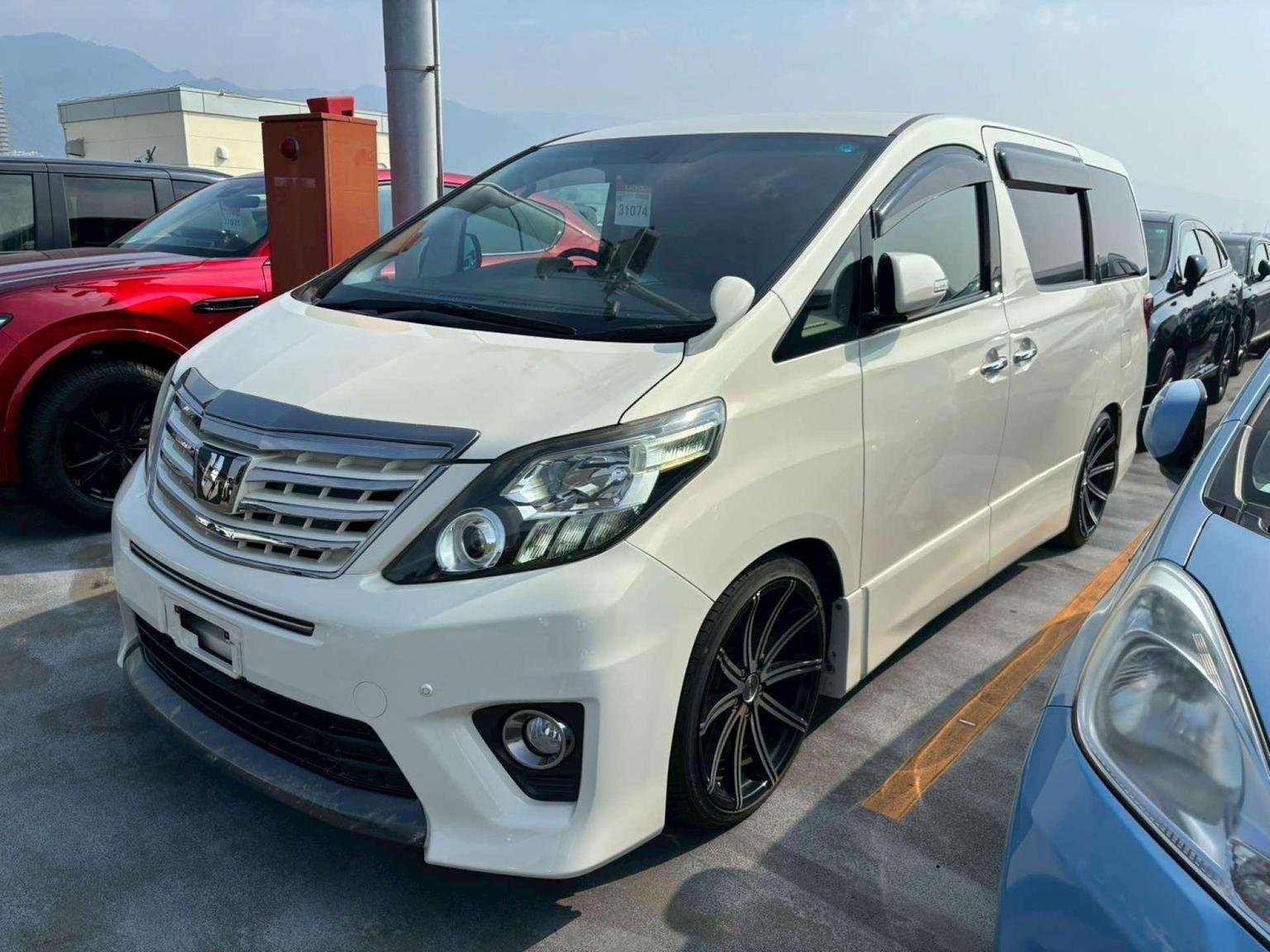 2013 TOYOTA ALPHARD 2013 TOYOTA ALPHARD
