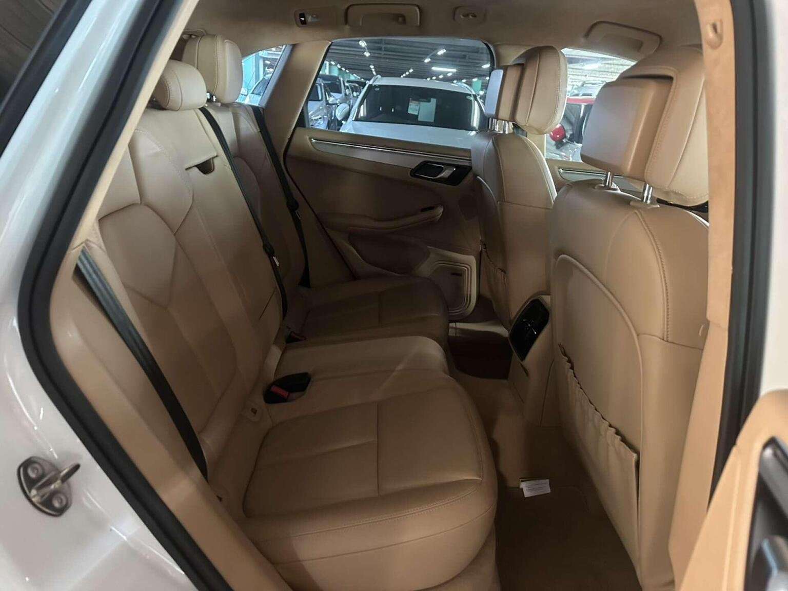 2015 PORSCHE MACAN 2015 PORSCHE MACAN