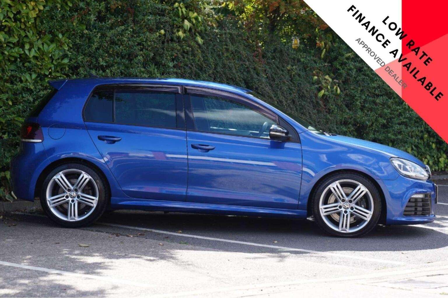 A 2010 VOLKSWAGEN GOLF 2.0 TSI R (Leather) DSG 4Motion Euro 5 5dr A 2010 VOLKSWAGEN GOLF 2.0 TSI R (Leather) DSG 4Motion Euro 5 5dr