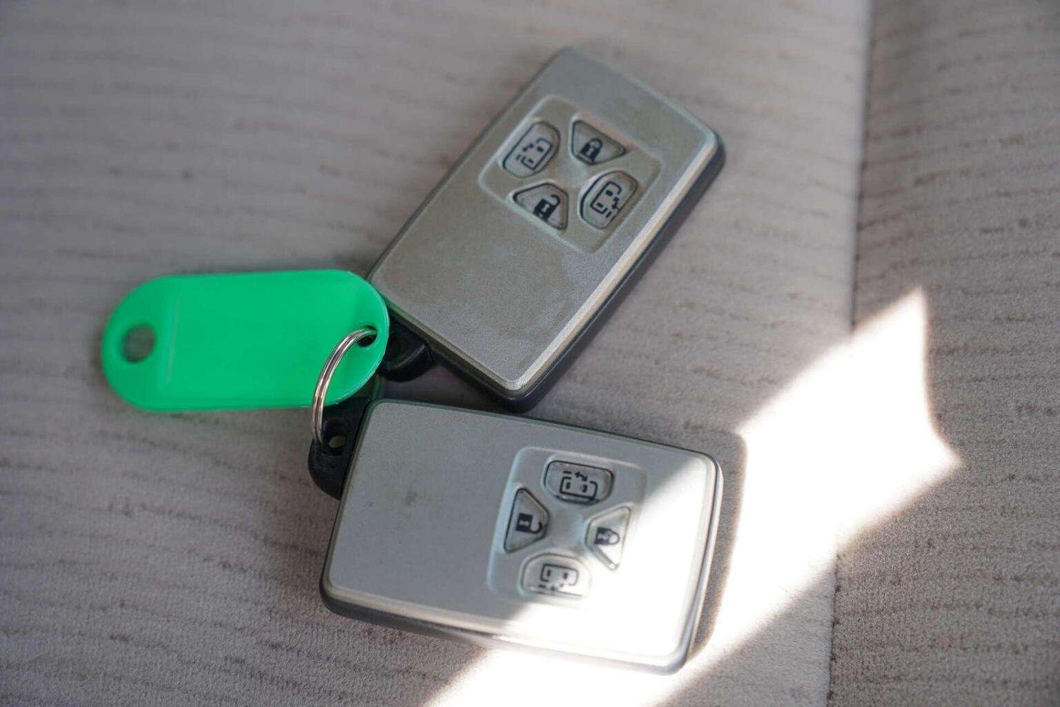 2010 TOYOTA ALPHARD 2010 TOYOTA ALPHARD