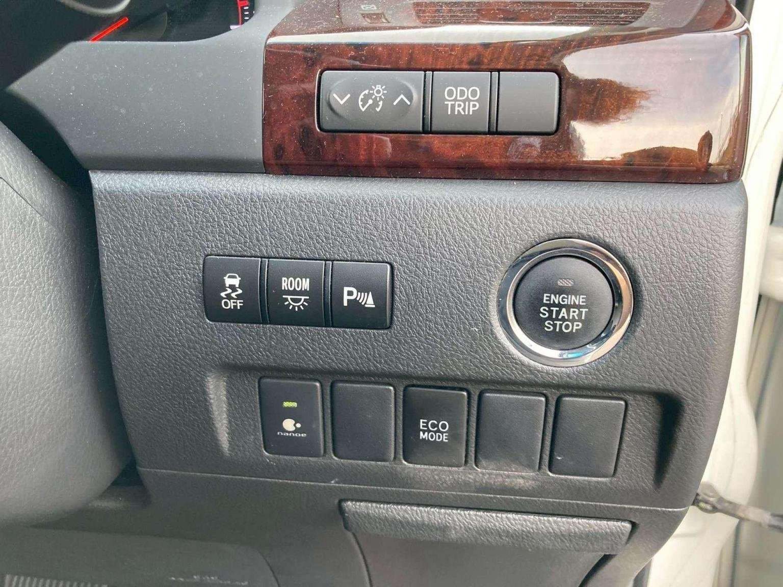 2012 TOYOTA ALPHARD 2012 TOYOTA ALPHARD