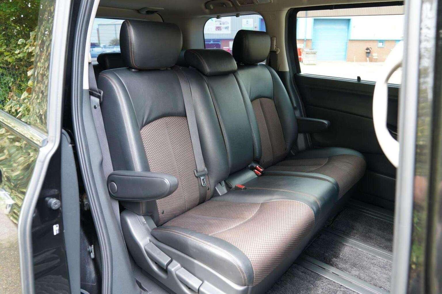 2011 NISSAN ELGRAND 2011 NISSAN ELGRAND