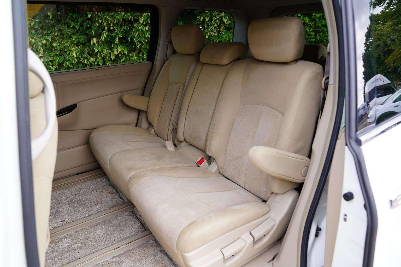 2011 NISSAN ELGRAND 2011 NISSAN ELGRAND