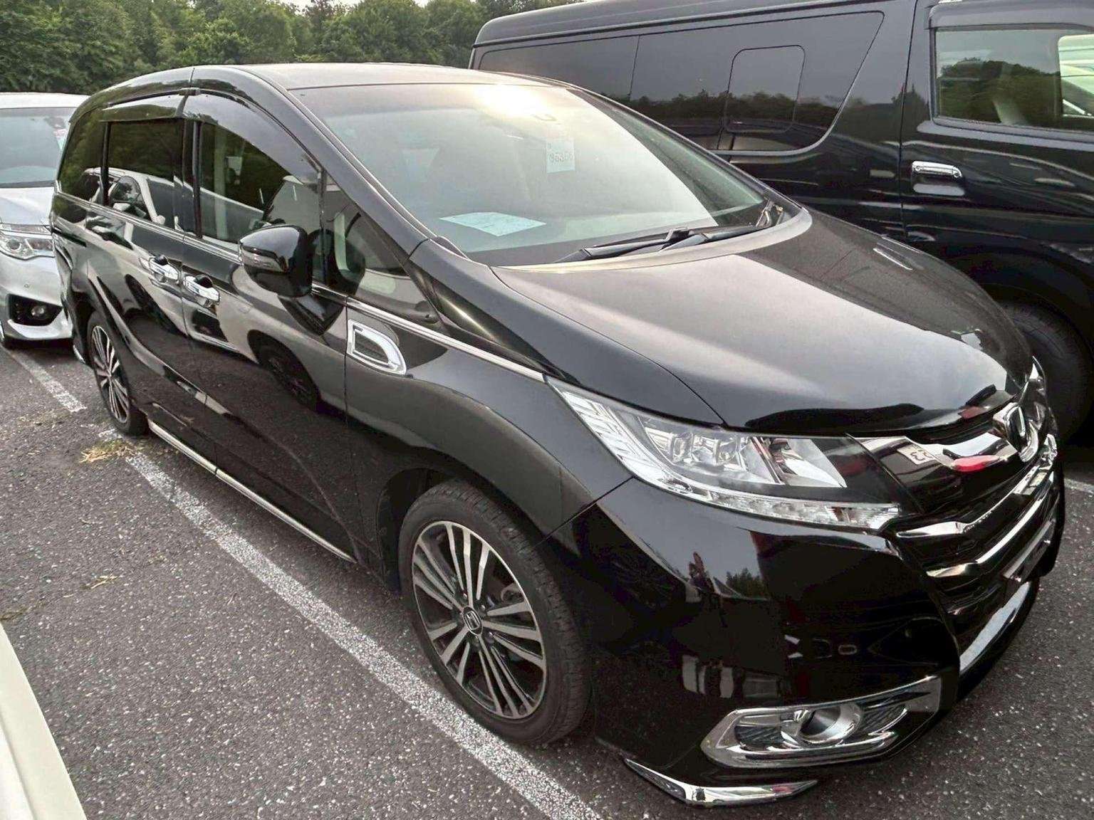 A 2014 HONDA ODYSSEY ABSOLUTE EX 5DR 7 SEATS A 2014 HONDA ODYSSEY ABSOLUTE EX 5DR 7 SEATS