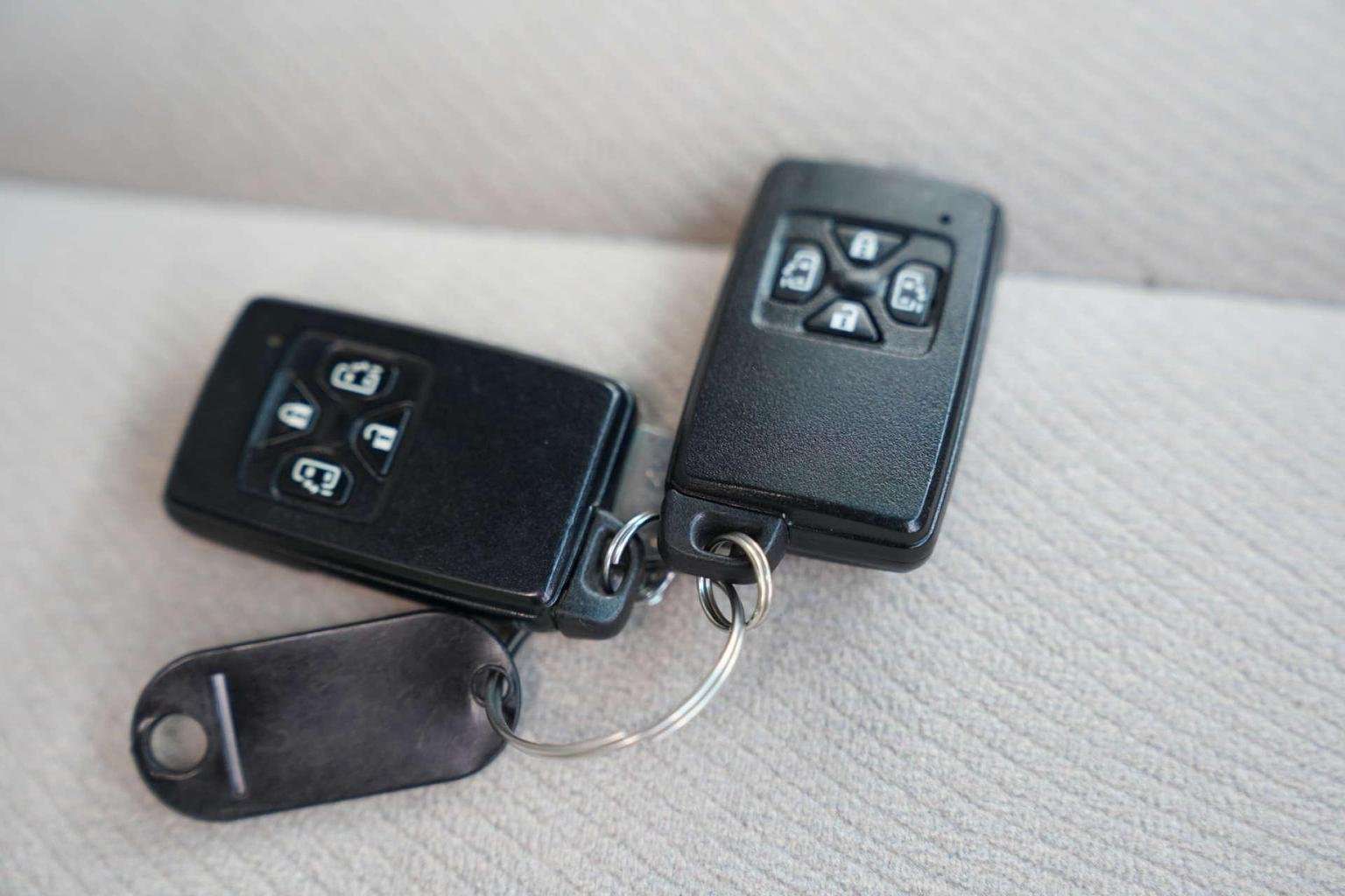 2011 TOYOTA ESTIMA 2011 TOYOTA ESTIMA