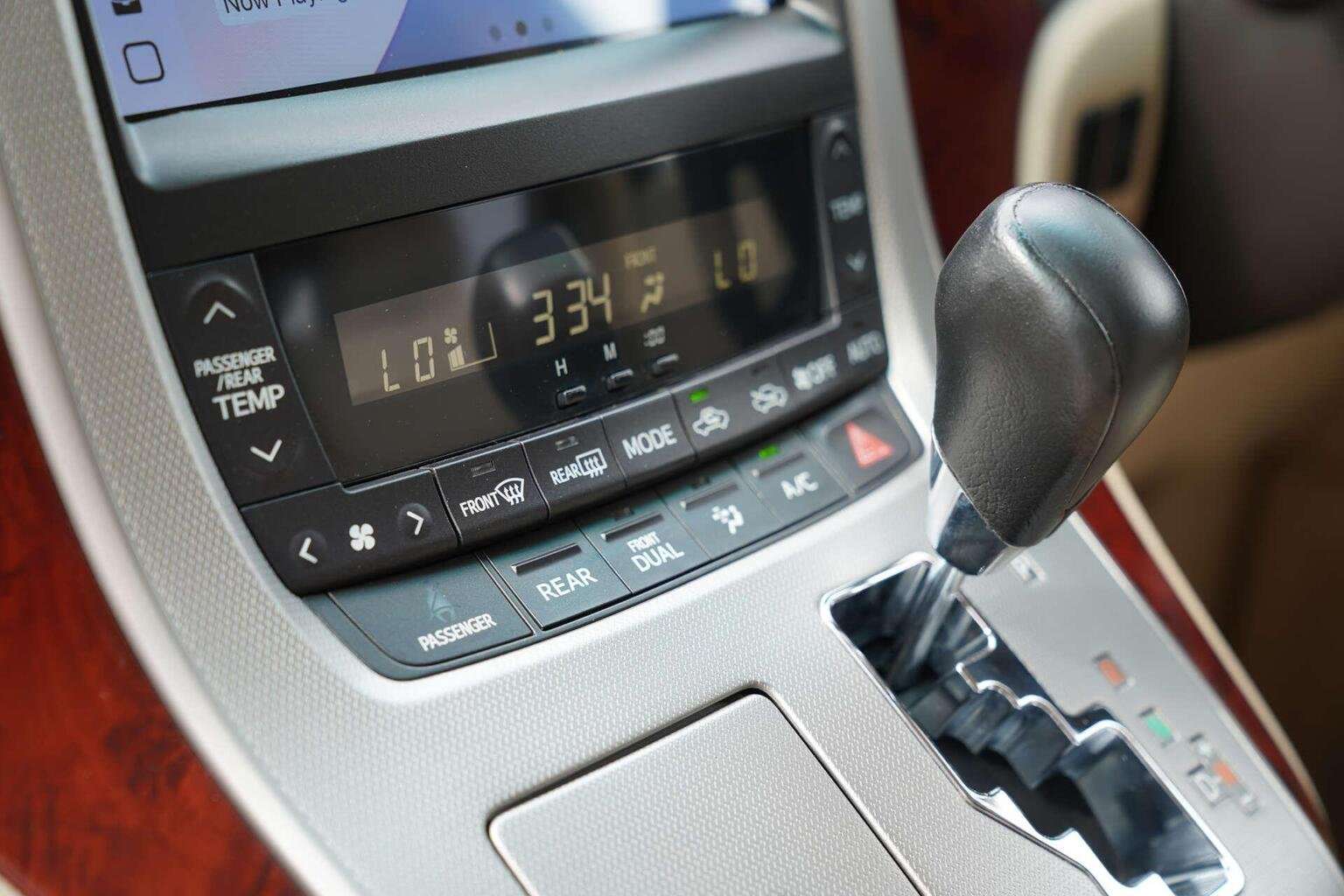 2010 TOYOTA ALPHARD 2010 TOYOTA ALPHARD