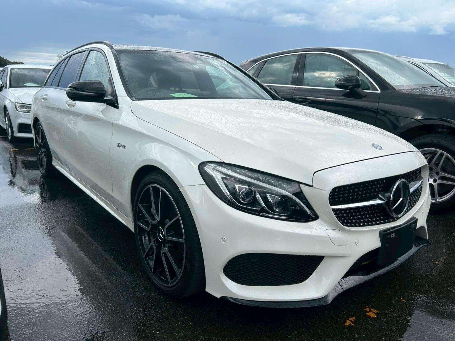 A 2016 MERCEDES-BENZ C CLASS 3.0 C43 V6 AMG (Premium) G-Tronic+ 4MATIC Euro 6 (s/s) 5dr A 2016 MERCEDES-BENZ C CLASS 3.0 C43 V6 AMG (Premium) G-Tronic+ 4MATIC Euro 6 (s/s) 5dr