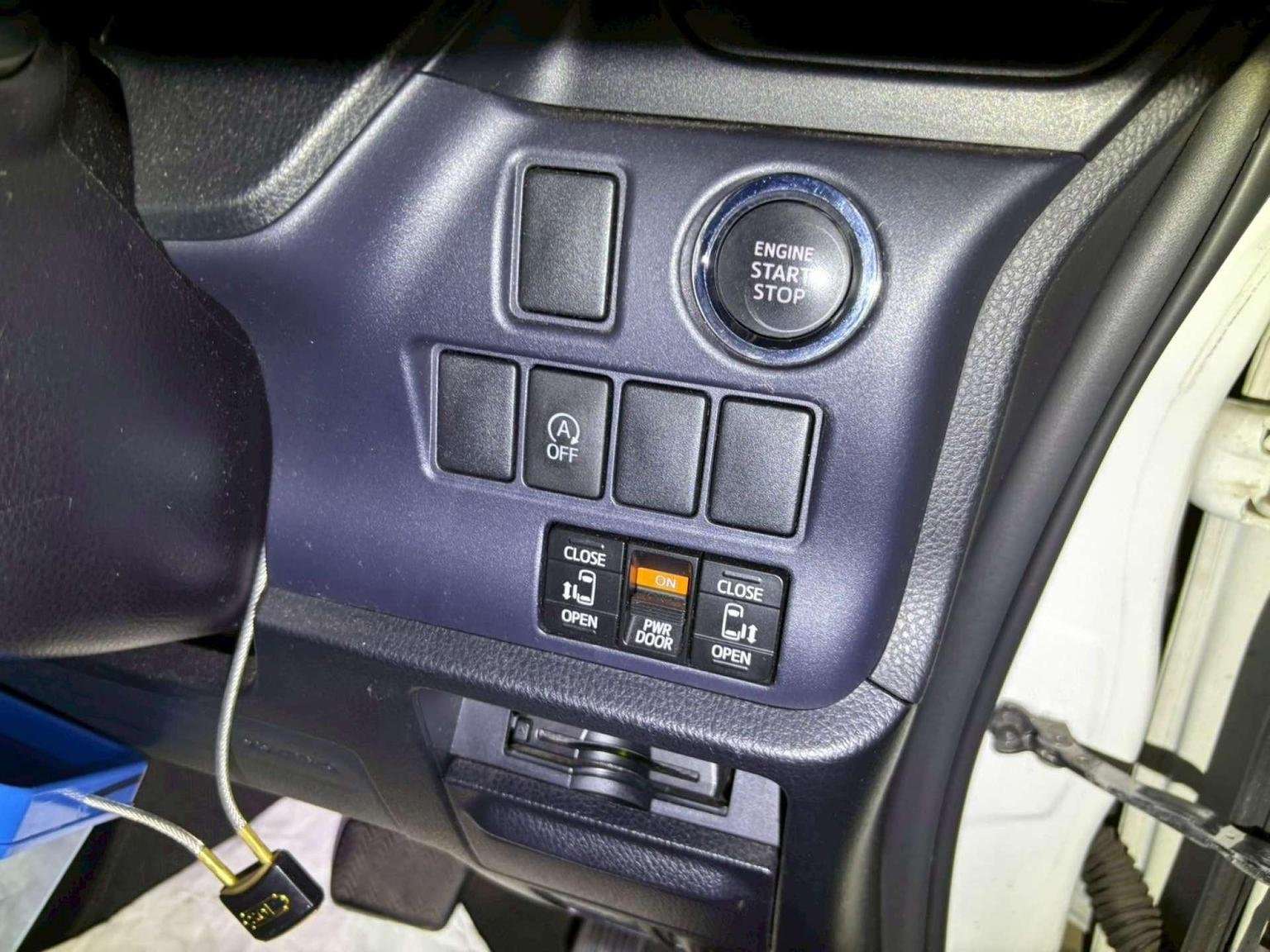 2015 TOYOTA NOAH 2015 TOYOTA NOAH