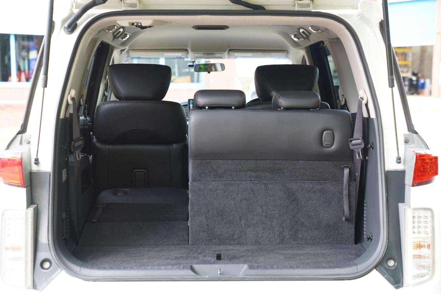 2013 NISSAN ELGRAND 2013 NISSAN ELGRAND