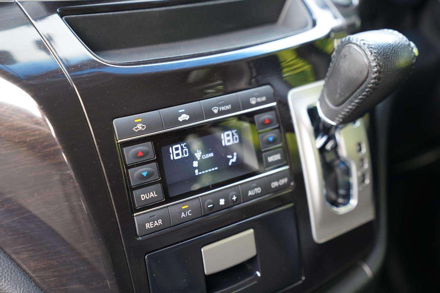 2013 NISSAN ELGRAND 2013 NISSAN ELGRAND