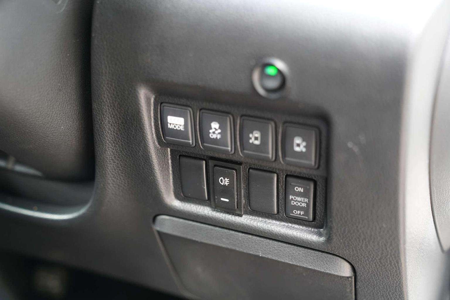 2013 NISSAN ELGRAND 2013 NISSAN ELGRAND