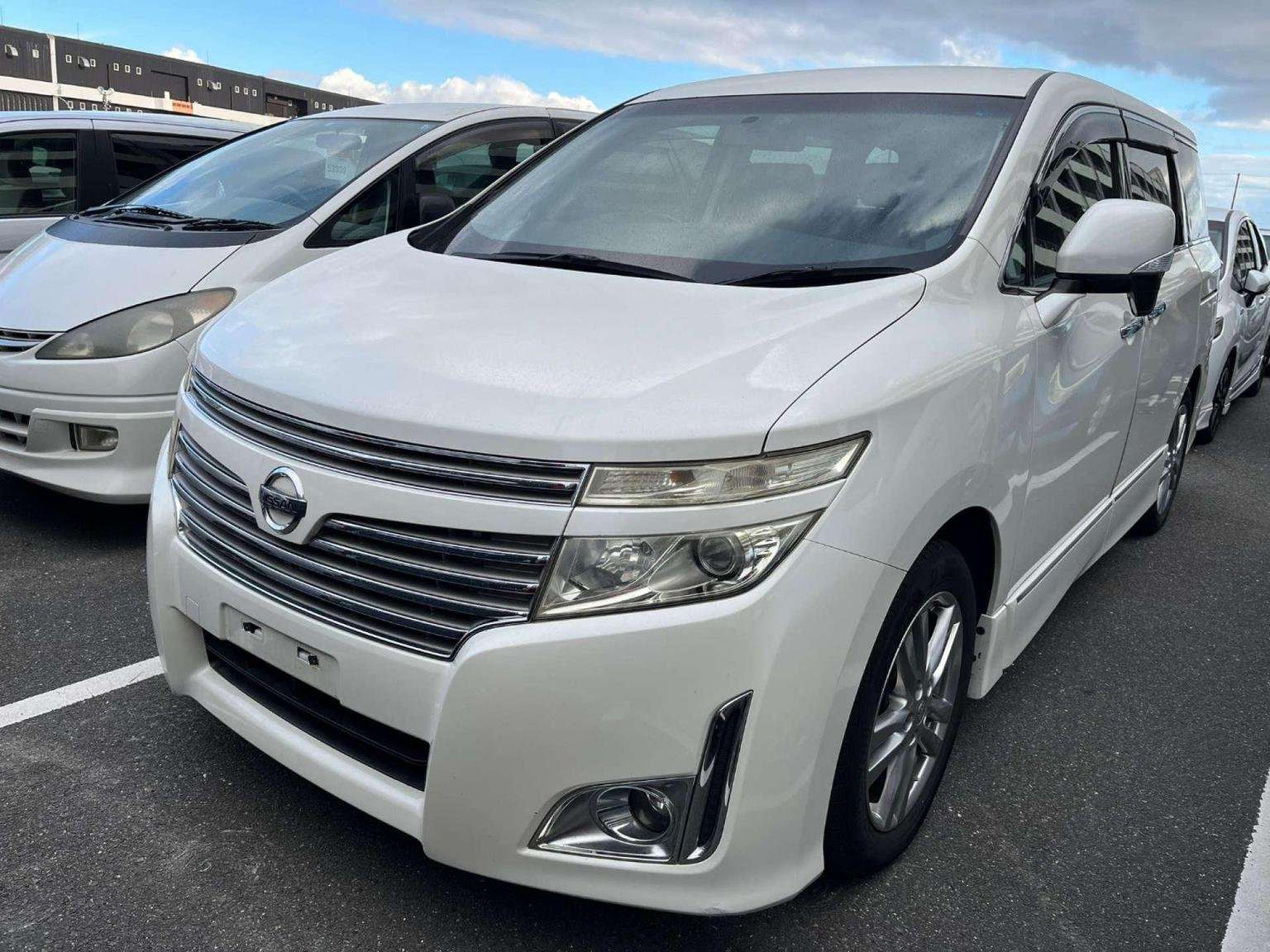 2012 NISSAN ELGRAND 2012 NISSAN ELGRAND