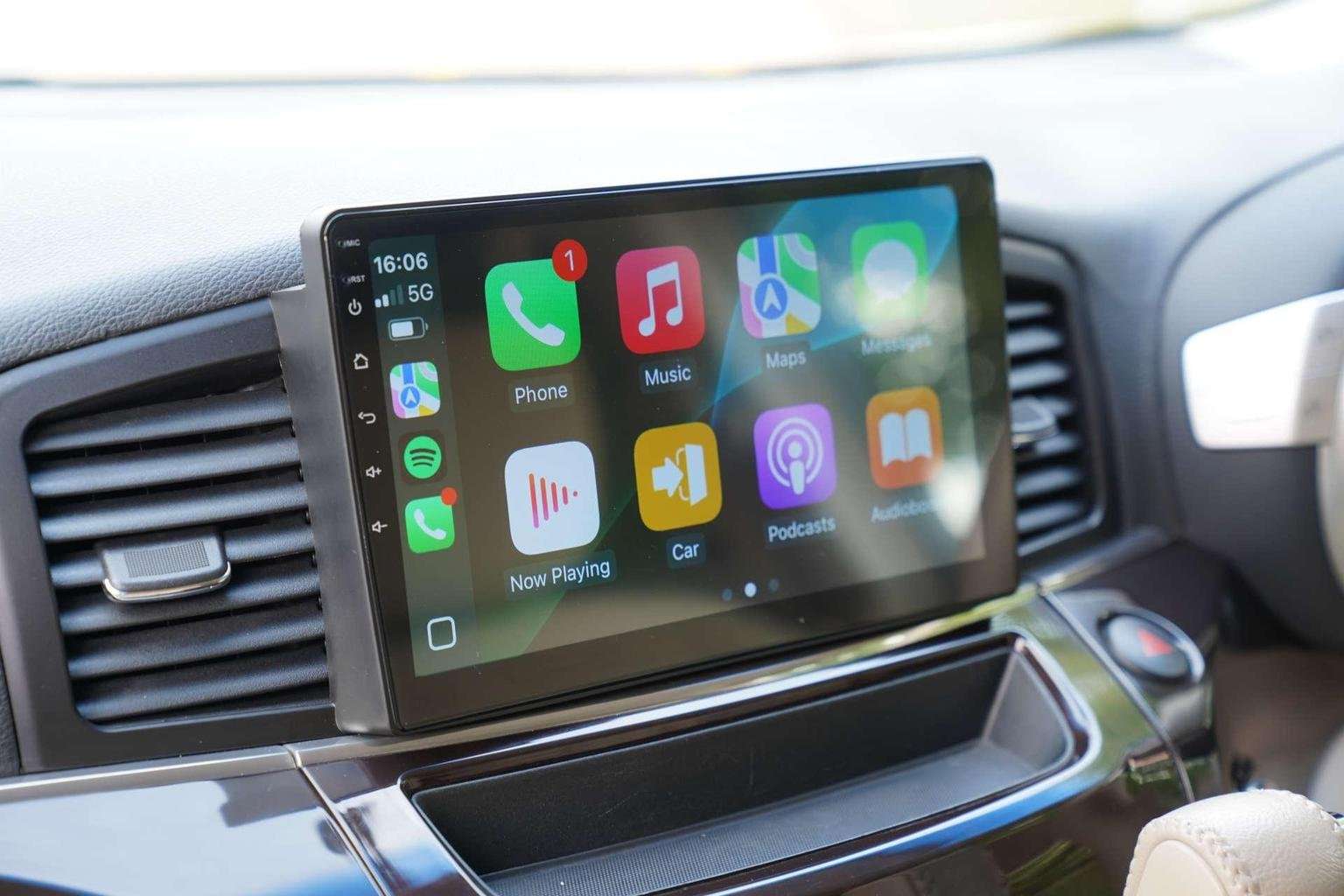 2011 NISSAN ELGRAND 2011 NISSAN ELGRAND