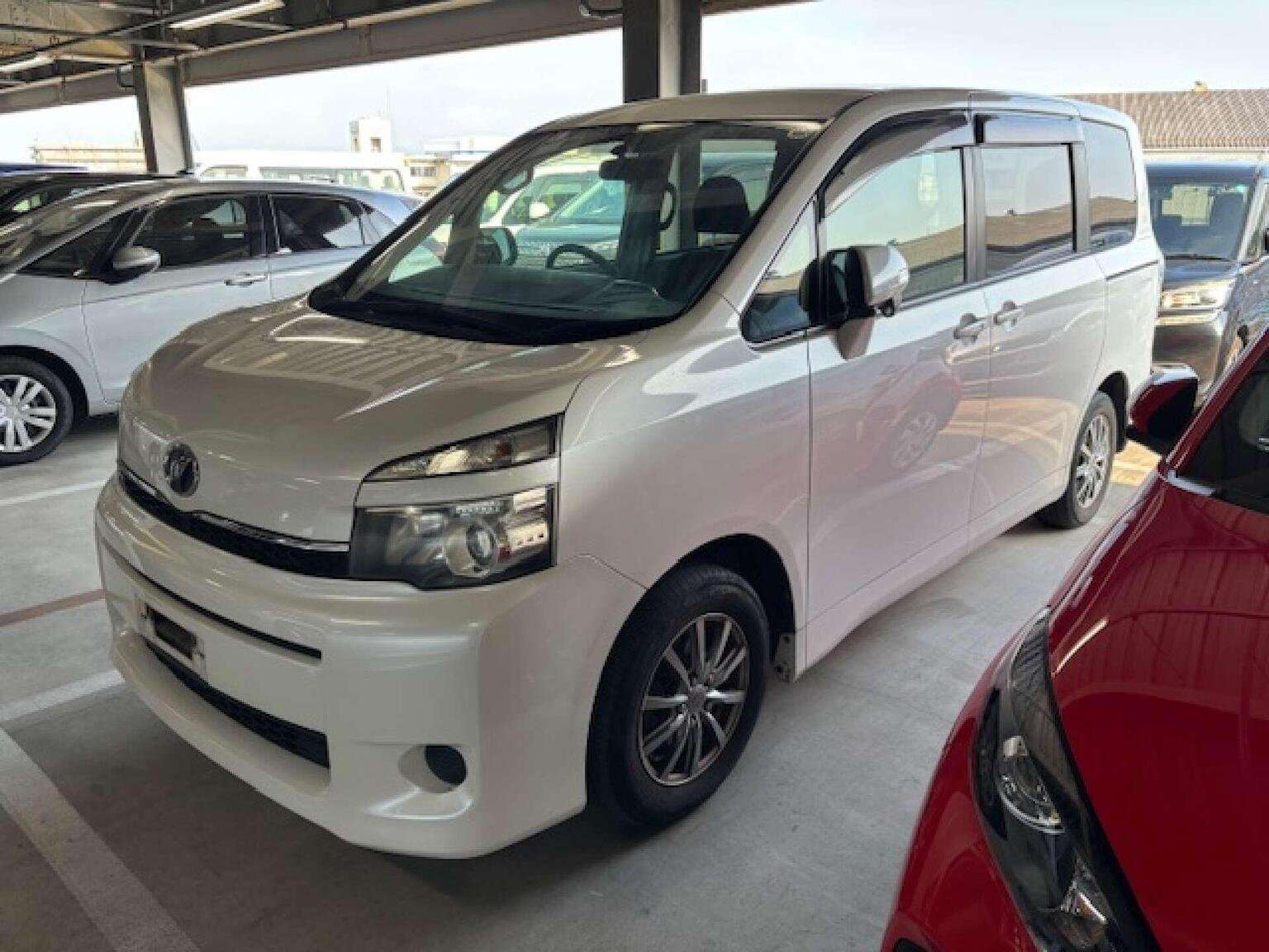 A 2012 TOYOTA VOXY X L EDITION A 2012 TOYOTA VOXY X L EDITION