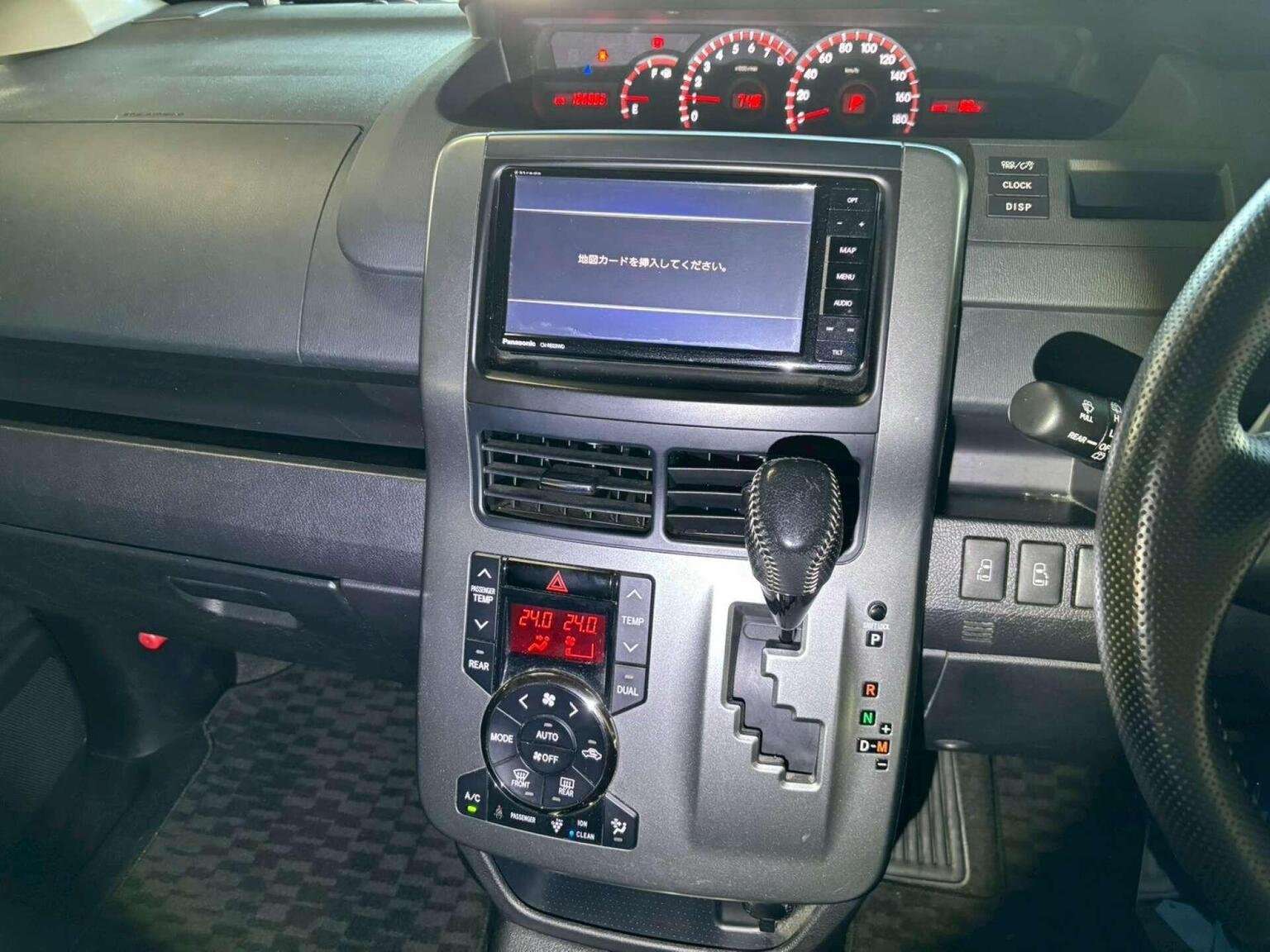 2012 TOYOTA VOXY 2012 TOYOTA VOXY