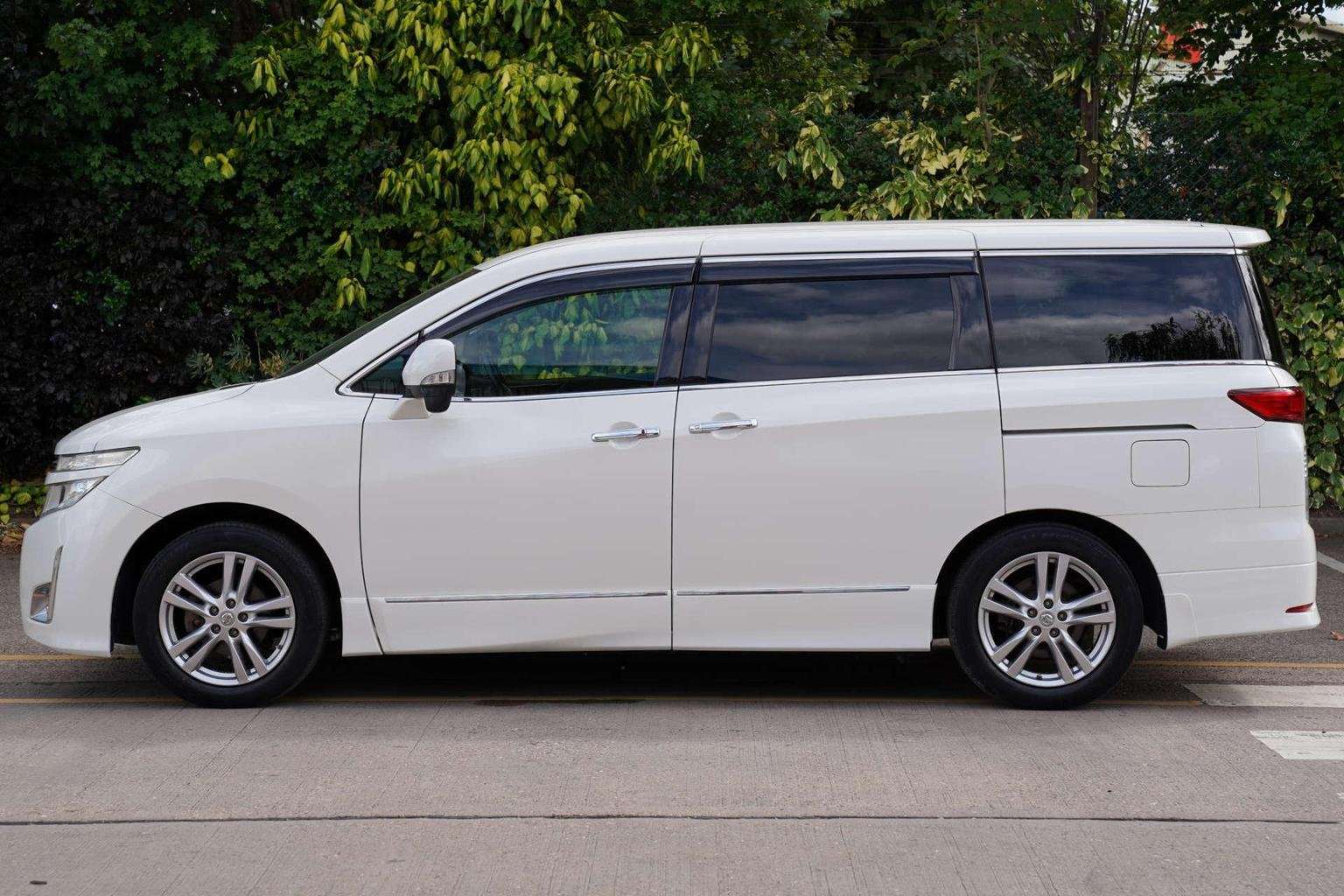 2013 NISSAN ELGRAND 2013 NISSAN ELGRAND