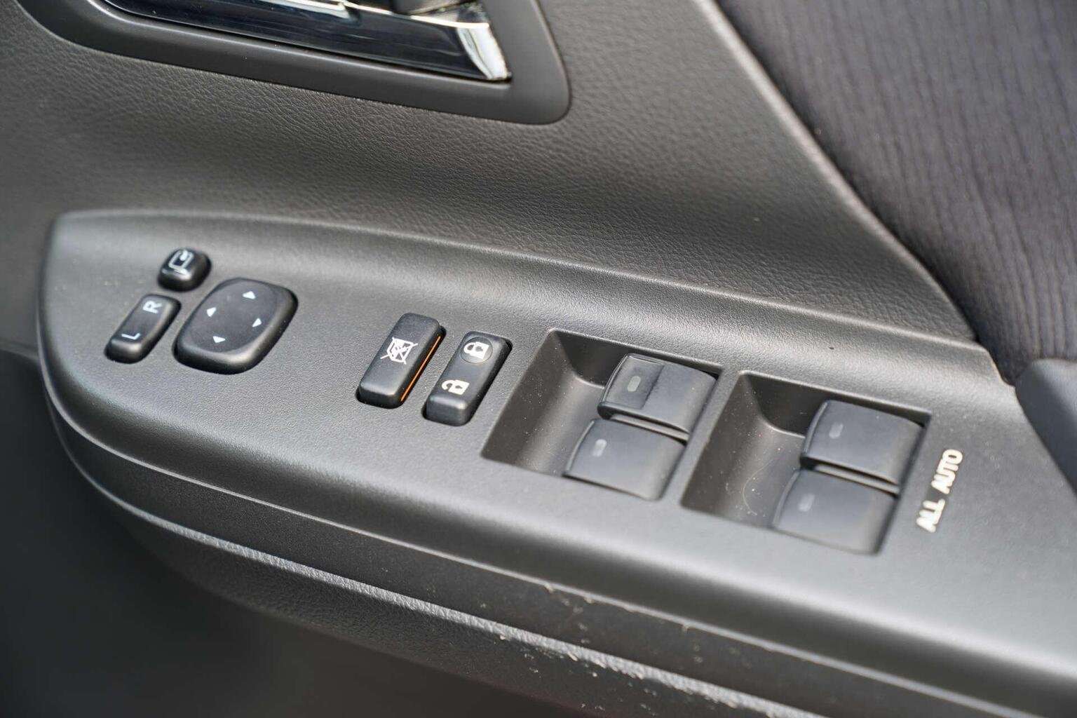 2010 TOYOTA ALPHARD 2010 TOYOTA ALPHARD