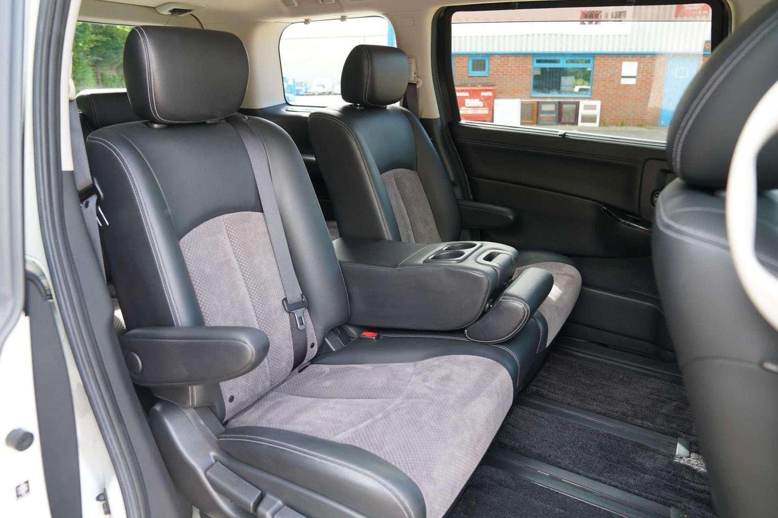 2010 NISSAN ELGRAND 2010 NISSAN ELGRAND