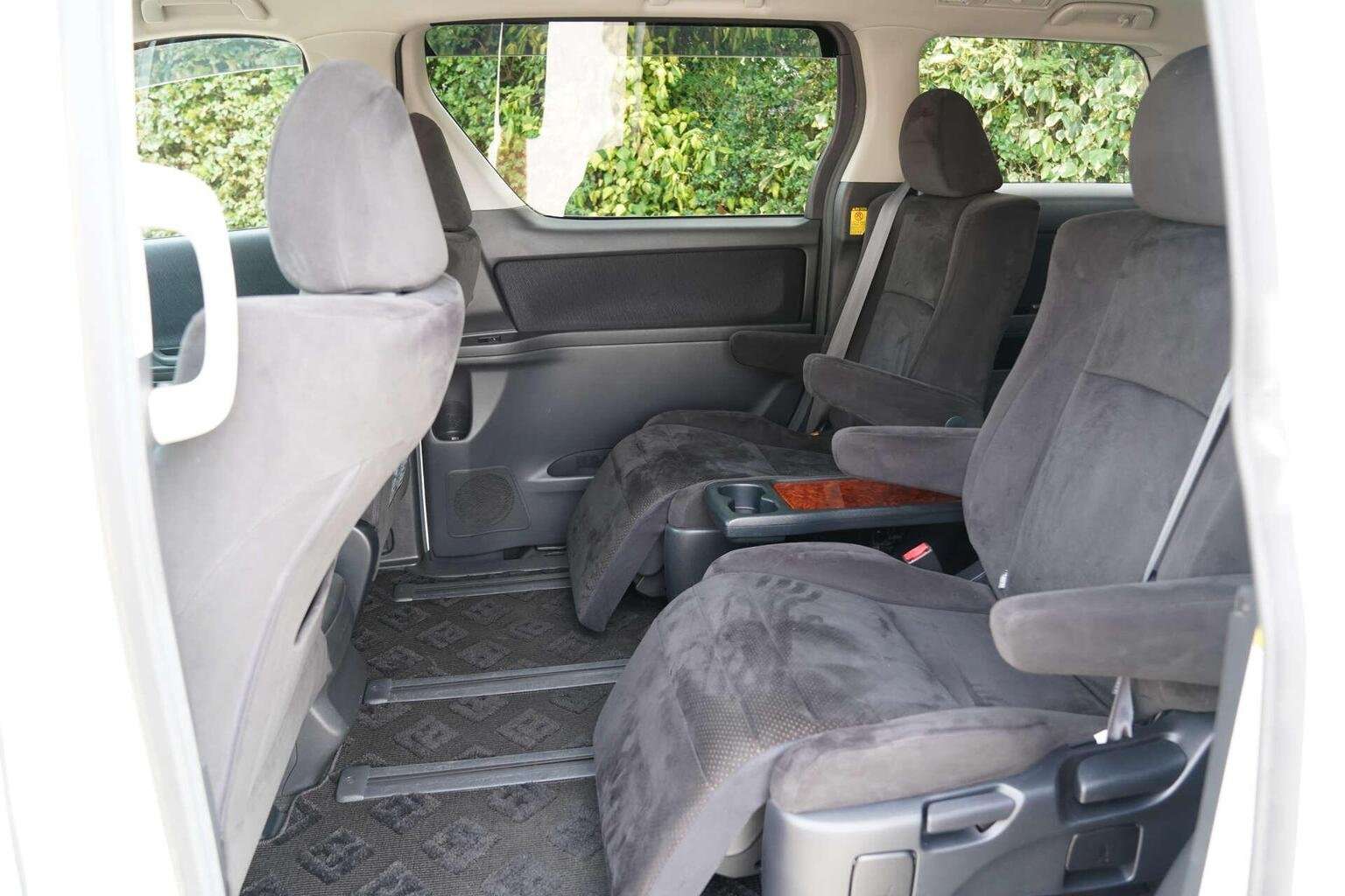 2010 TOYOTA ALPHARD 2010 TOYOTA ALPHARD