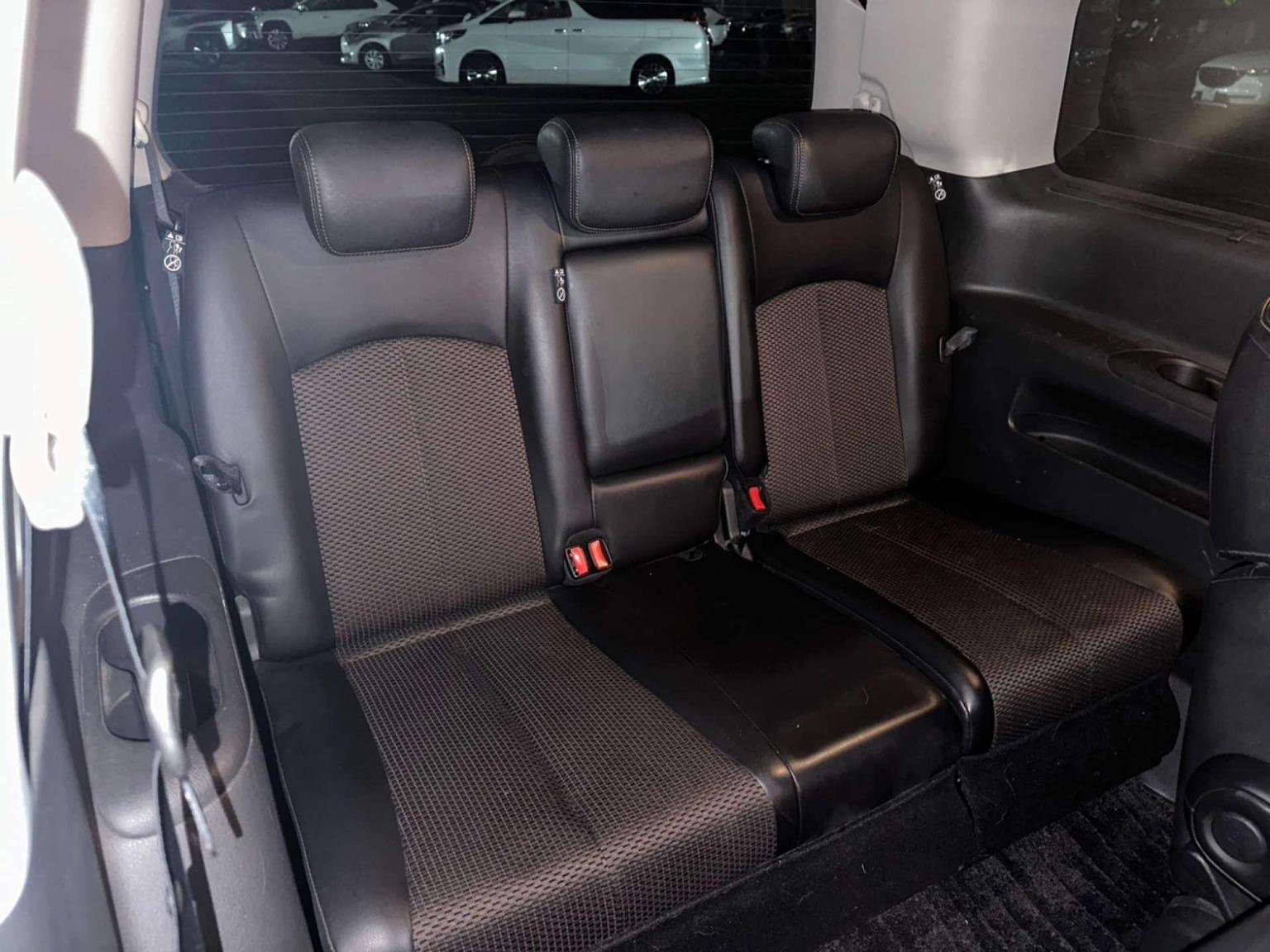 2013 NISSAN ELGRAND 2013 NISSAN ELGRAND