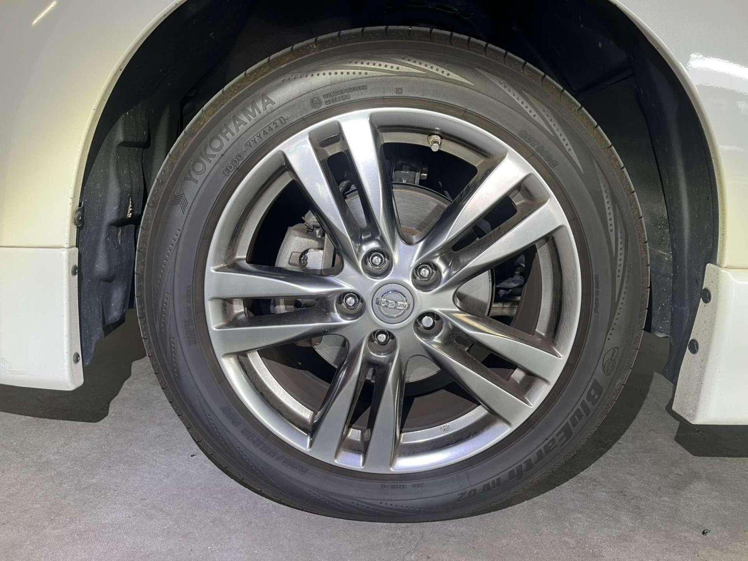 2012 NISSAN ELGRAND 2012 NISSAN ELGRAND