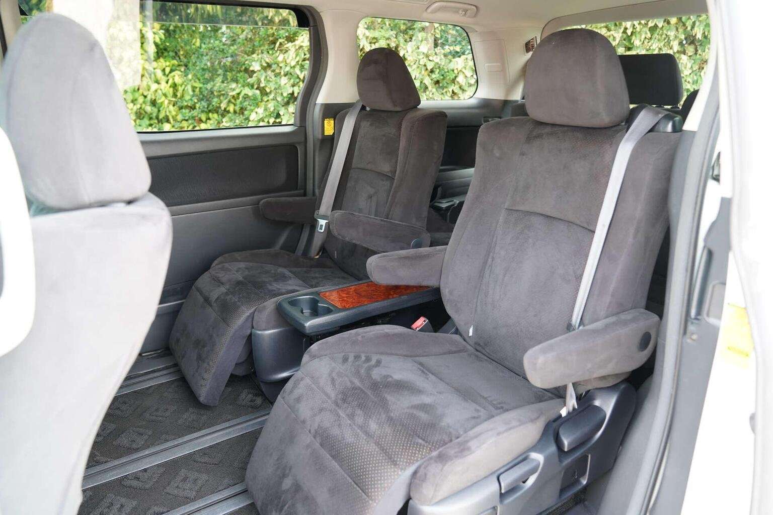 2010 TOYOTA ALPHARD 2010 TOYOTA ALPHARD