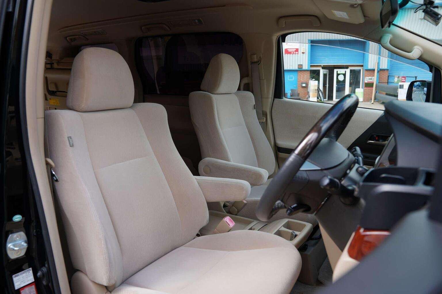 2010 TOYOTA ALPHARD 2010 TOYOTA ALPHARD