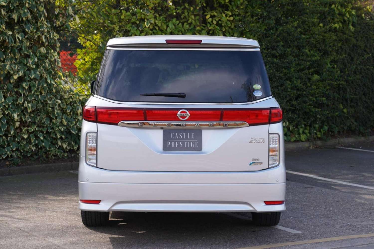 2011 NISSAN ELGRAND 2011 NISSAN ELGRAND