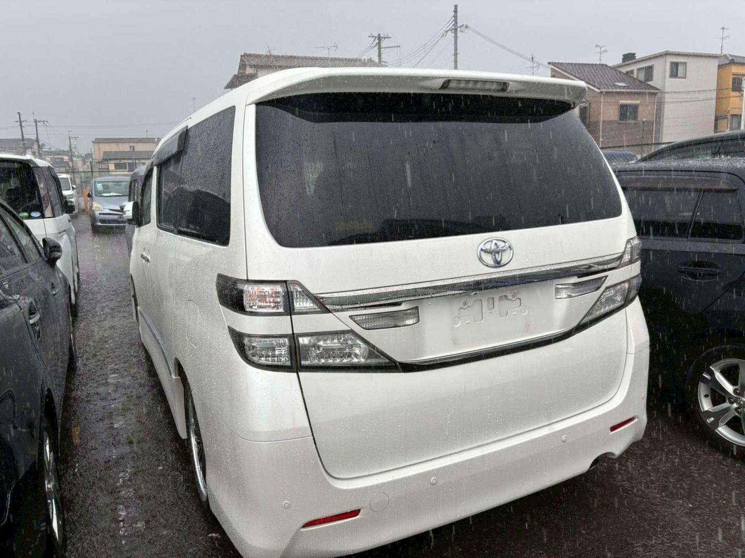 A 2012 TOYOTA VELLFIRE 2.4 Z *Facelift* 5dr 7 Seats A 2012 TOYOTA VELLFIRE 2.4 Z *Facelift* 5dr 7 Seats