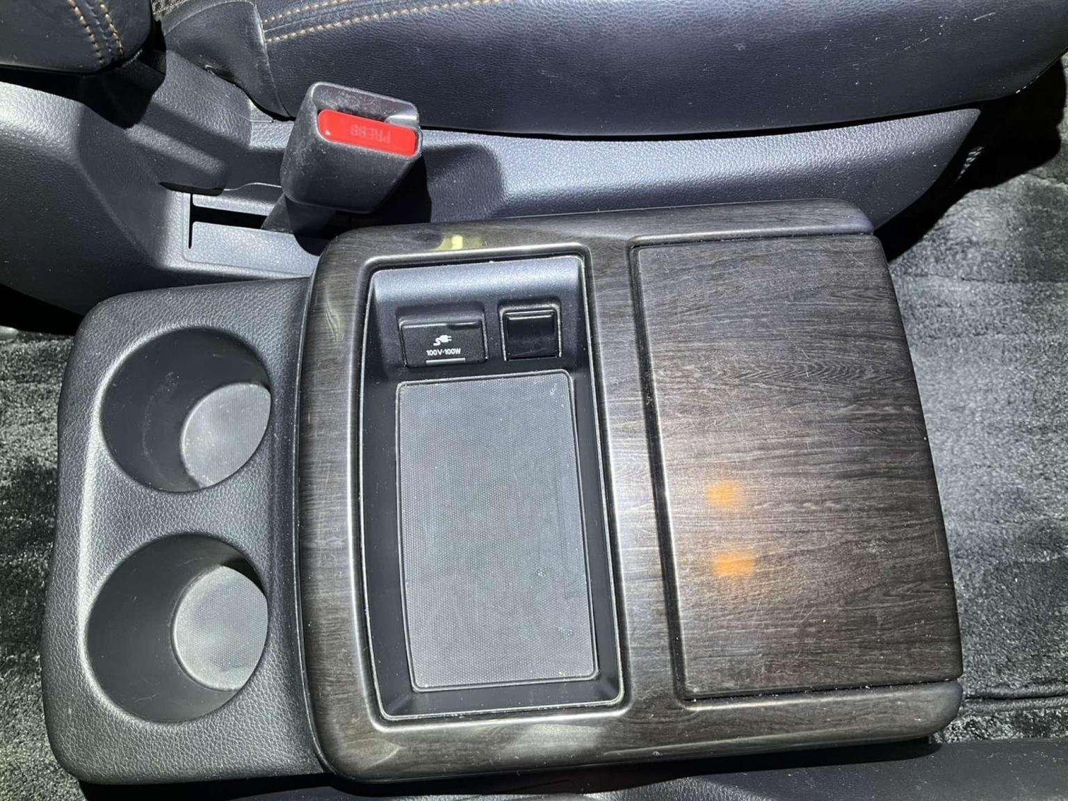 2012 NISSAN ELGRAND 2012 NISSAN ELGRAND