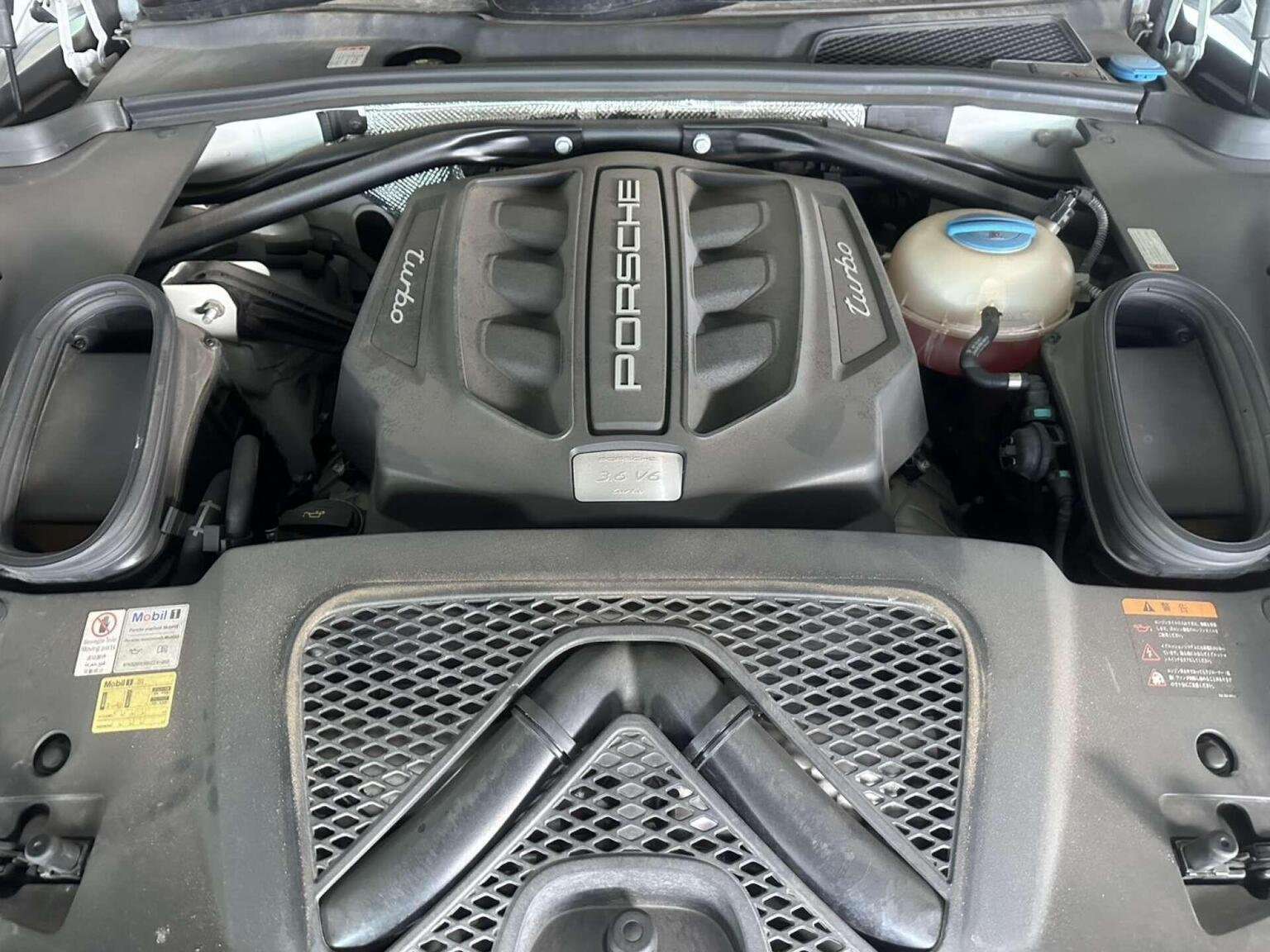 2015 PORSCHE MACAN 2015 PORSCHE MACAN