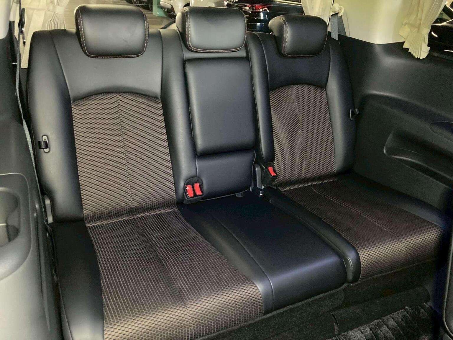 2010 NISSAN ELGRAND 2010 NISSAN ELGRAND